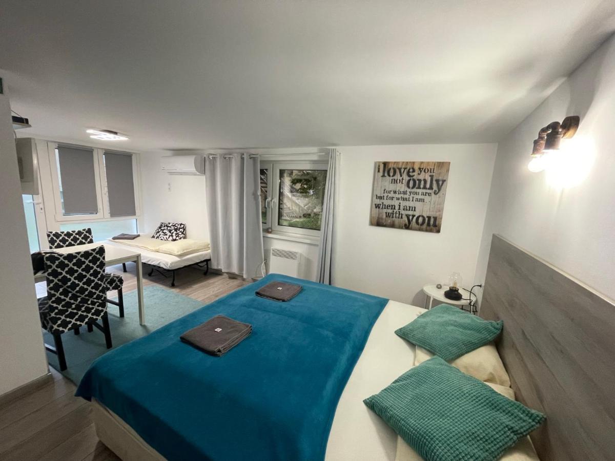 Balcsitthon Apartmanok Siofok Ruang foto